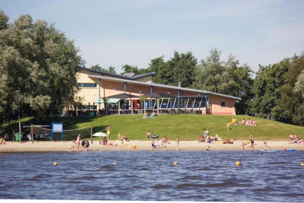 Kajuit423 6Pers 5Sterren Vakantiepark Bergumermeer Aan Het Water In Friesland Met Zwembad Villa Suameer Exterior foto